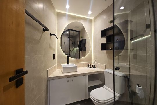 Banheiro Corredor de apartamento para alugar com 2 quartos, 70m² em Pituba, Salvador