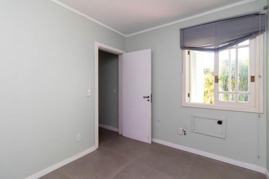 Quarto 1 de casa de condomínio para alugar com 3 quartos, 196m² em Menino Deus, Porto Alegre