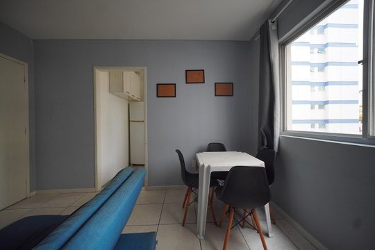 Sala de apartamento para alugar com 1 quarto, 40m² em Centro, Florianópolis