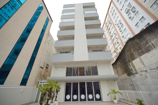 Fachada de apartamento para alugar com 1 quarto, 40m² em Centro, Florianópolis
