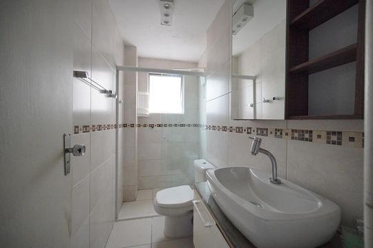 Banheiro de apartamento para alugar com 1 quarto, 40m² em Centro, Florianópolis