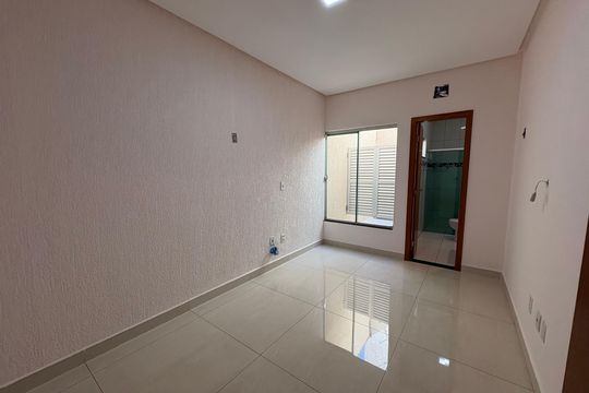 Suite 2 de casa para alugar com 3 quartos, 234m² em Jardim América, Goiânia