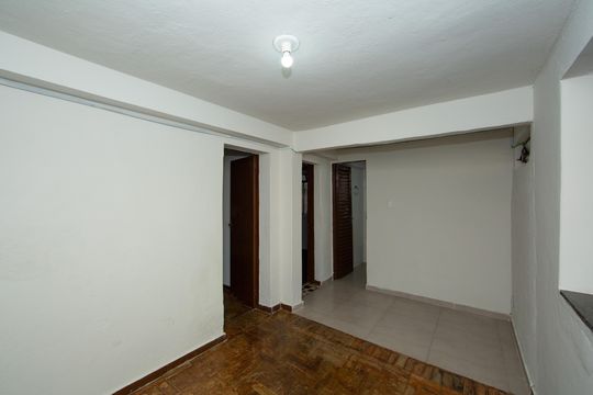 Sala de casa para alugar com 2 quartos, 48m² em Alto Caiçaras, Belo Horizonte