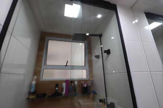 Banheiro de apartamento à venda com 2 quartos, 43m² em Cidade São Mateus, São Paulo