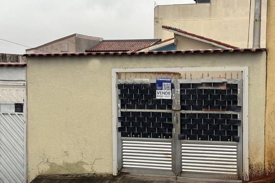 Fachada de casa à venda com 1 quarto, 140m² em Paulicéia, São Bernardo do Campo