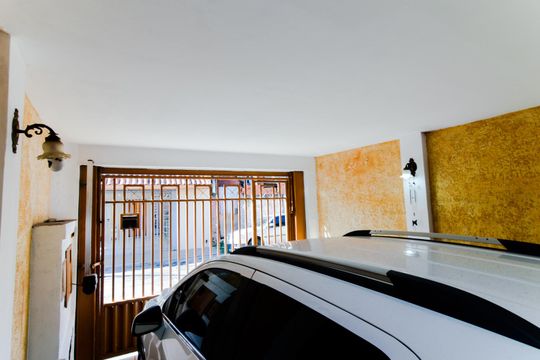 Garagem de casa à venda com 2 quartos, 125m² em Vila Augusta, Guarulhos