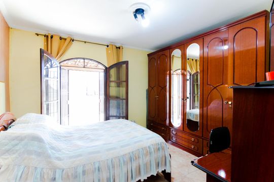 Quarto 1 de casa à venda com 2 quartos, 125m² em Vila Augusta, Guarulhos