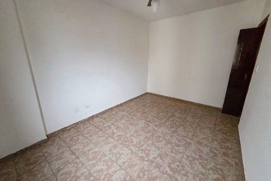 Quarto 1 de apartamento para alugar com 1 quarto, 65m² em Vila Tupi, Praia Grande