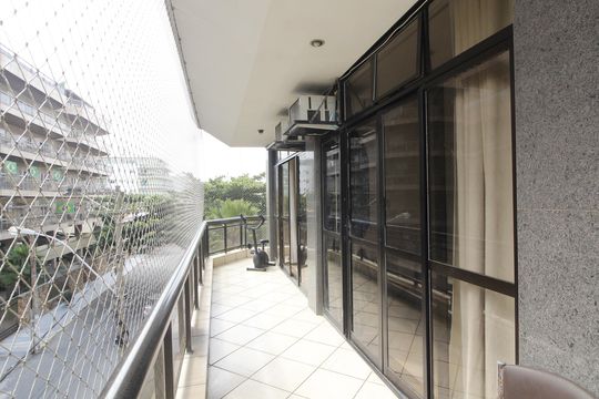 Apartamento para alugar com 3 quartos, 130m² em Braga, Cabo Frio