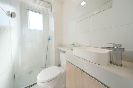 Banheiro de apartamento para alugar com 2 quartos, 41m² em Vila Penteado, São Paulo