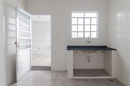 Casa para alugar com 2 quartos, 60m² em Rp4 (regiões de Planejamento), Mauá