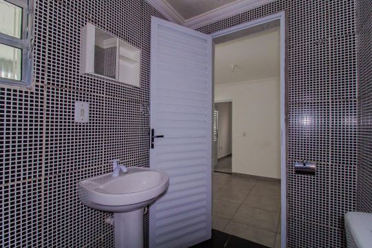 Banheiro de casa para alugar com 2 quartos, 60m² em Rp4 (regiões de Planejamento), Mauá