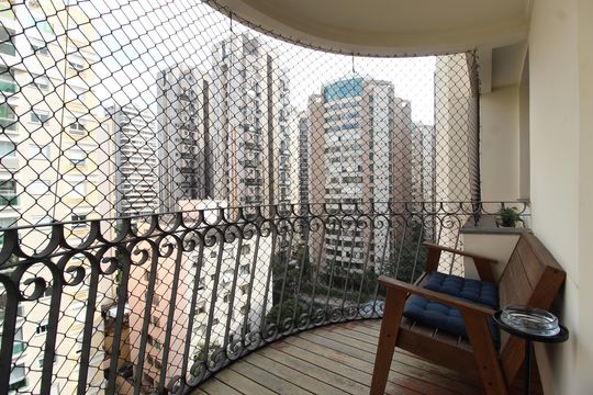 Varanda de apartamento à venda com 3 quartos, 95m² em Moema, São Paulo