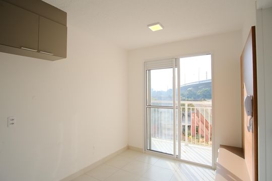 Sala de apartamento para alugar com 1 quarto, 30m² em Guaiauna, São Paulo
