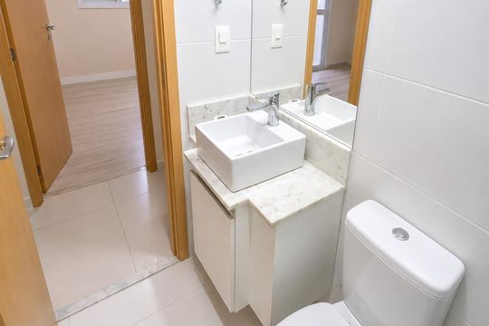 Banheiro de apartamento para alugar com 2 quartos, 66m² em Macuco, Santos