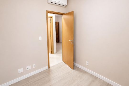 Quarto 2 de apartamento para alugar com 2 quartos, 66m² em Macuco, Santos