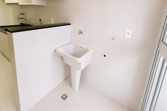 Lavanderia de apartamento para alugar com 2 quartos, 66m² em Macuco, Santos