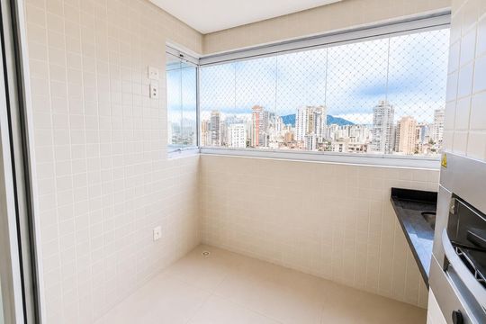 Varanda de apartamento para alugar com 2 quartos, 66m² em Macuco, Santos