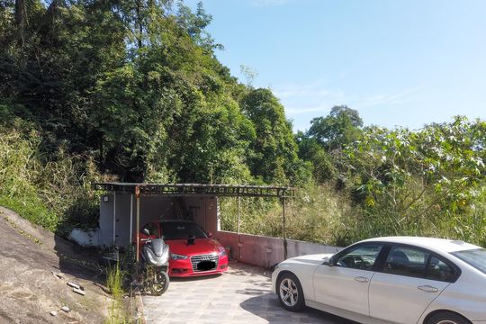 Garagem de casa para alugar com 3 quartos, 500m² em Taquara, Rio de Janeiro