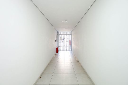 Área comum - Saguão do prédio de apartamento para alugar com 2 quartos, 44m² em Itaquera, São Paulo