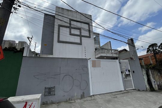 Fachada + Placa de apartamento para alugar com 2 quartos, 40m² em Vila Campanela, São Paulo