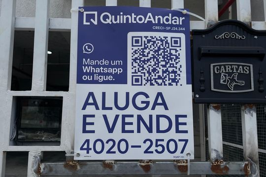 Placa KQAP 151 de apartamento para alugar com 2 quartos, 40m² em Vila Campanela, São Paulo