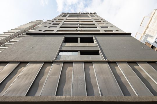 Fachada de apartamento à venda com 2 quartos, 60m² em Pinheiros, São Paulo