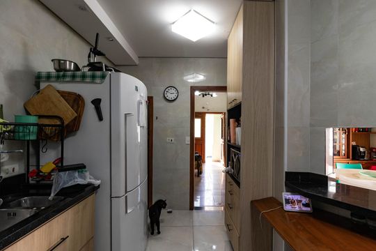 Cozinha de casa para alugar com 3 quartos, 150m² em Lapa, São Paulo