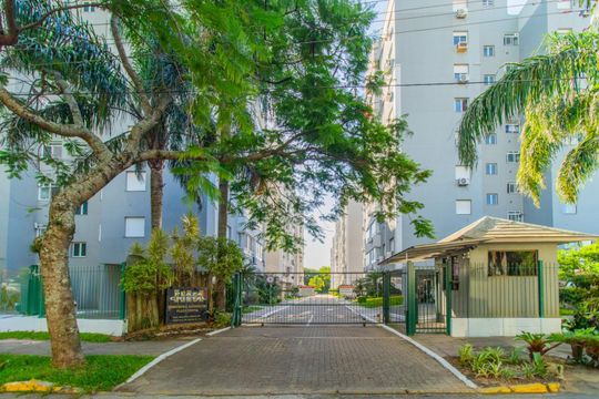 Fachada de apartamento à venda com 3 quartos, 72m² em Cavalhada, Porto Alegre