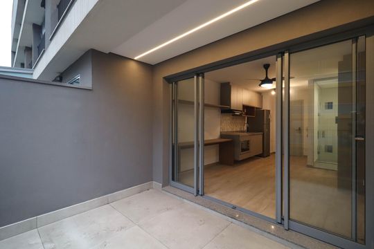 Varanda de kitnet/studio para alugar com 1 quarto, 30m² em Sumarezinho, São Paulo