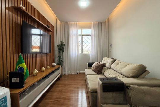 Sala de apartamento para alugar com 3 quartos, 130m² em Padre Eustáquio, Belo Horizonte