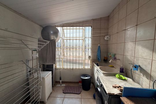 Área de serviço de apartamento para alugar com 3 quartos, 130m² em Padre Eustáquio, Belo Horizonte