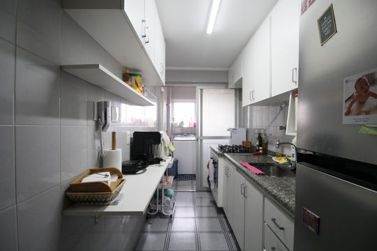 Cozinha de apartamento à venda com 3 quartos, 74m² em Vila Progredior, São Paulo