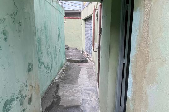 Corredor de kitnet/studio para alugar com 1 quarto, 25m² em Vila Leopoldina, Duque de Caxias