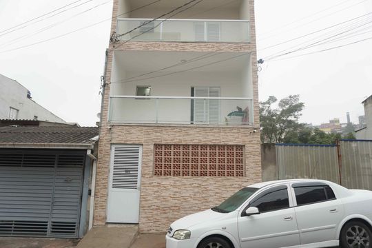 Casa para alugar com 1 quarto, 65m² em Vila São Silvestre, Barueri