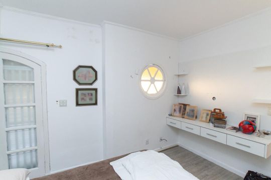 Suíte 1 de casa à venda com 4 quartos, 350m² em Vila Nilo, São Paulo