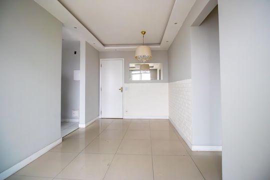 Sala de apartamento para alugar com 2 quartos, 56m² em Vista Alegre, Rio de Janeiro