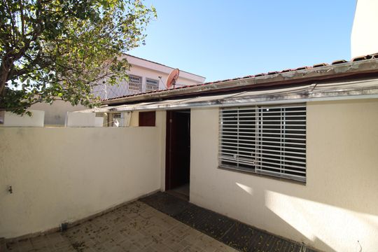 Quintal de casa para alugar com 2 quartos, 45m² em Vila Barbosa, São Paulo
