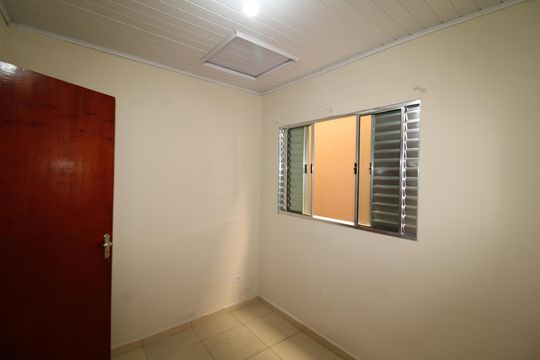 Quarto 1 de casa para alugar com 2 quartos, 45m² em Vila Barbosa, São Paulo