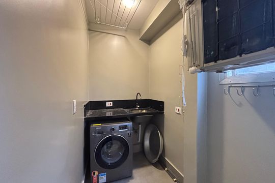 Área de Serviço de apartamento para alugar com 3 quartos, 98m² em Itaim Bibi, São Paulo