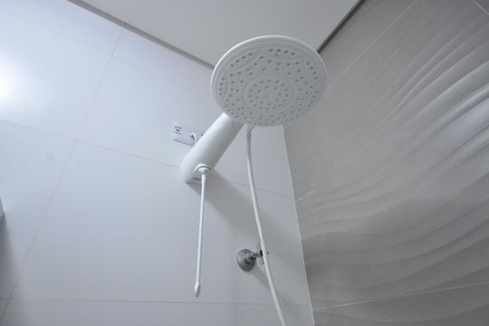 Banheiro de apartamento para alugar com 2 quartos, 46m² em Parque Vitoria, São Paulo