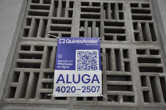 Placa de apartamento para alugar com 2 quartos, 46m² em Parque Vitoria, São Paulo