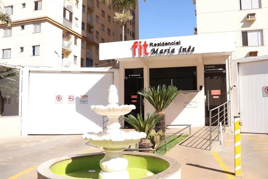Fachada de apartamento para alugar com 2 quartos, 50m² em Jardim Maria Inês, Aparecida de Goiânia
