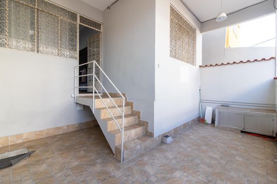 Garagem de casa para alugar com 3 quartos, 90m² em Padre Miguel, Rio de Janeiro