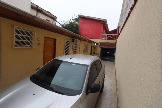 Garagem de casa à venda com 3 quartos, 175m² em Vila Antonieta, São Paulo