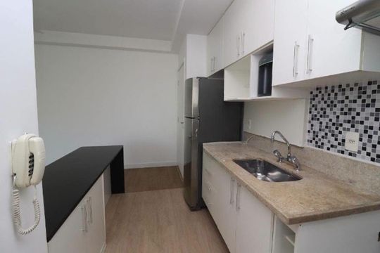 Cozinha de apartamento para alugar com 2 quartos, 72m² em Vila Gomes Cardim, São Paulo