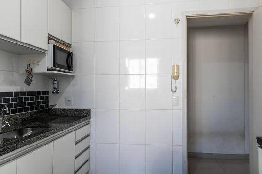 Cozinha de apartamento para alugar com 3 quartos, 180m² em Buritis, Belo Horizonte