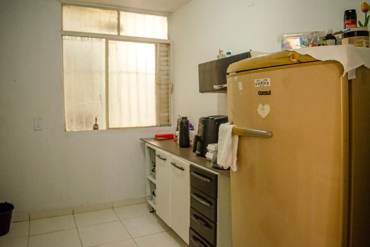 Cozinha de apartamento para alugar com 2 quartos, 61m² em Setor Urias Magalhães, Goiânia