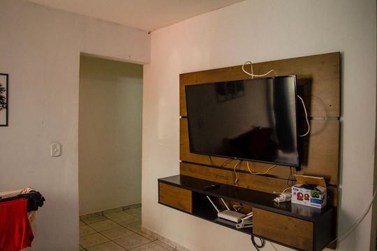 Sala de apartamento para alugar com 2 quartos, 61m² em Setor Urias Magalhães, Goiânia