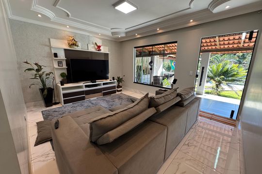Sala de casa à venda com 4 quartos, 560m² em Setor Habitacional Vicente Pires, Brasília